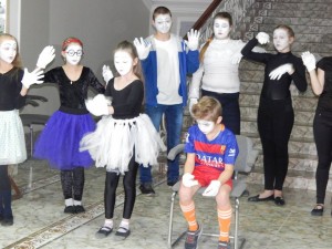 24174263_393296587771679_5522958535124452302_n