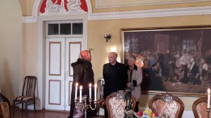 IMG-d7663aae7079cb26d43fb55cece0991a-V