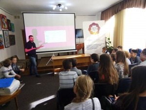 44255280_482735935543890_368390056626356224_n