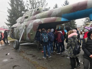 55744551_420345622063654_8608536520560738304_n